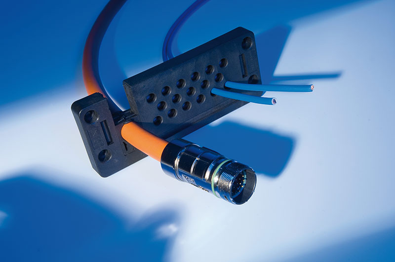 KDP_MULTI  reprezinta o combinatie intre sistemele pentru trecerea cablurile cu conector si fara conector